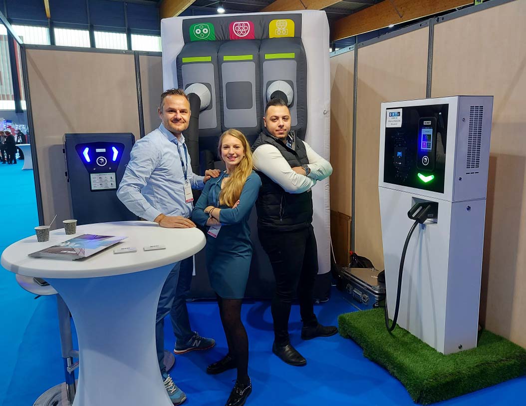 DbtGroupe's tweet photo. Aujourd'hui, @DbtGroupe présente ses #solutions de #recharge 100% #madeinhautsdefrance pour #véhicules #électriques aux élus du #PasdeCalais !
Proposez la #recharge à vos administrés et à vos équipes communales !
Rencontrez nos experts à #ArtoisExpo !
#voirie #bornes #Arras https://t.co/NsEUlguwoM
