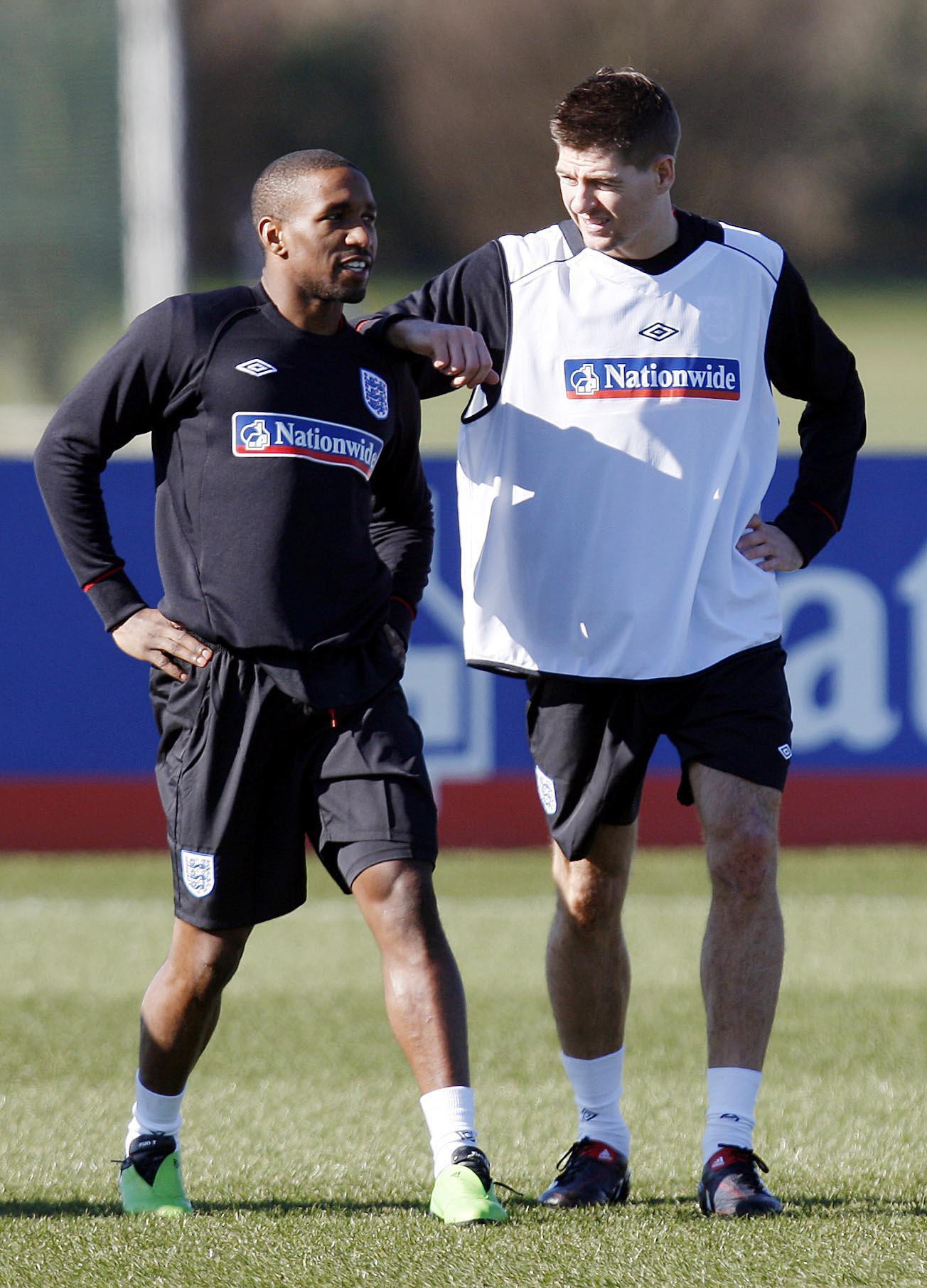   Happy birthday to the last generation of giants happy birthday Jermain Defoe 