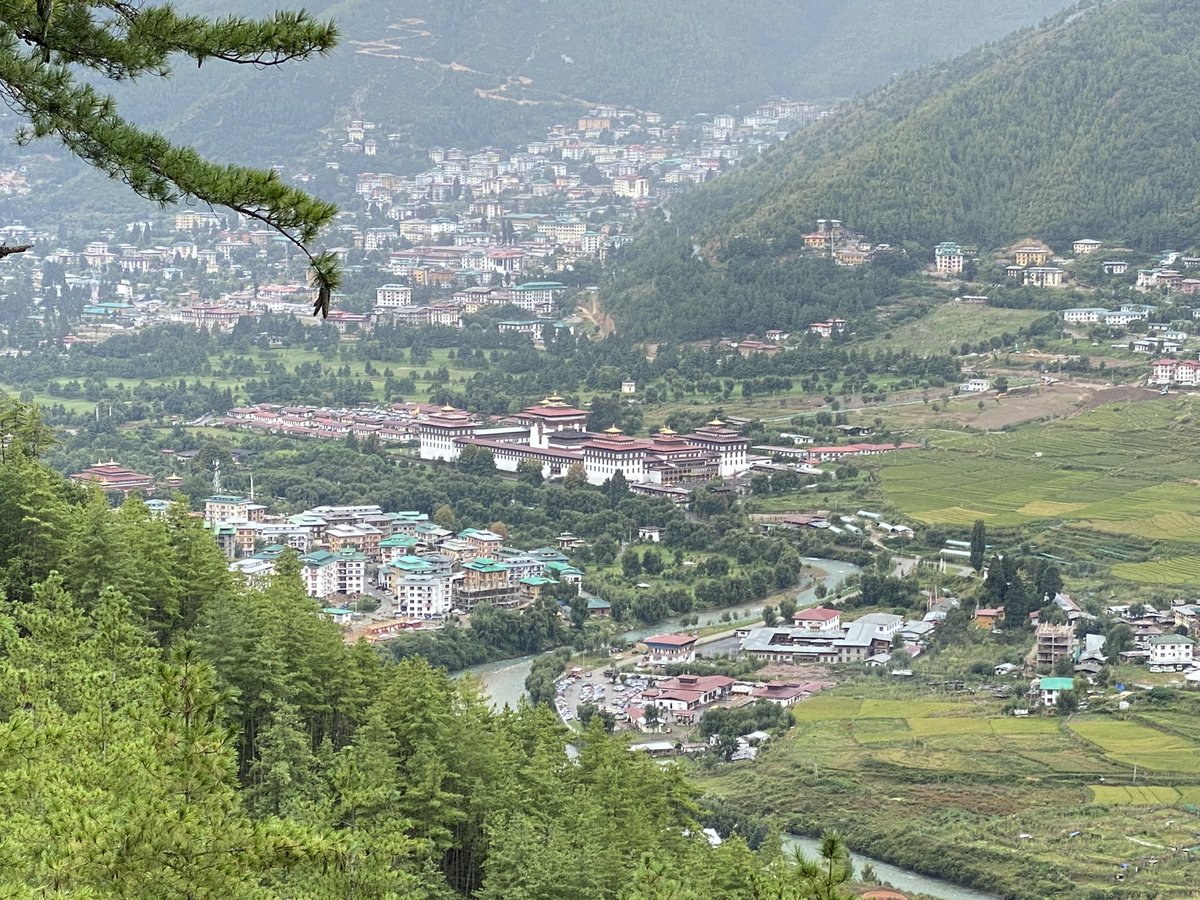 bhutannorter's tweet photo. Thimphu: The Kingdom's capital city is home to approximately 100,000 inhabitants. #travelphotography #visit #tour #happinessplace #norter https://t.co/No6Tax1JLJ