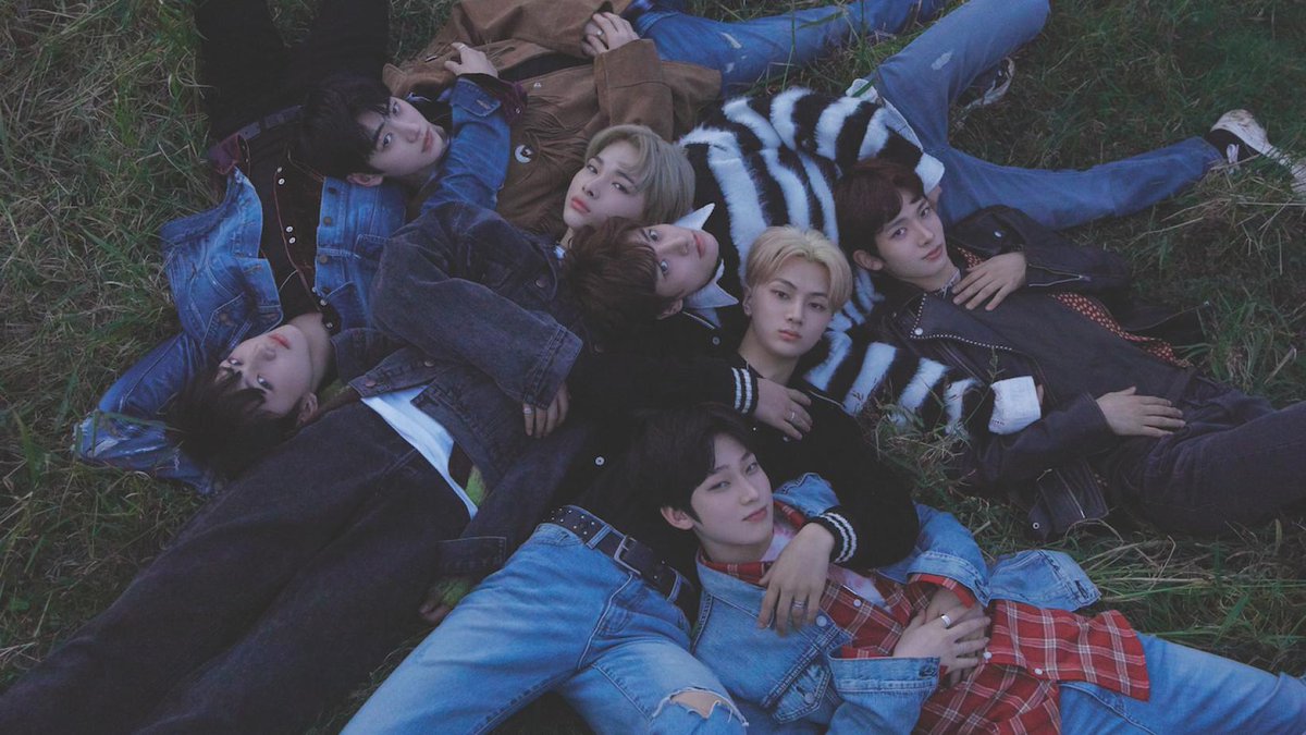 loveofriki's tweet photo. rt for a surprise dm later 9:30PM

- follow @loveofriki &amp; @ENConnectLand 
 - reply "DIMENSION DILEMMA TO 1M #ENHYPEN #엔하이픈 #DIMENSION_DILEMMA "
- multiple entries = ✅
- PH engenes only 🇵🇭 https://t.co/1oySL0siBT
