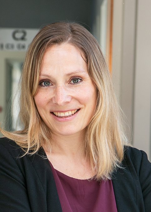 _KINRW's tweet photo. Auf der #CologneMusicWeek am 20. Oktober spricht unsere KI-Managerin Ulrike Daniels mit vielen anderen spannenden Gästen zu dem Thema "The Future of AI and Music: Utopia or Dystopia?" #cmw21 #colognemusicweek #KI
Jetzt anmelden: https://t.co/MRHpoEIqrv https://t.co/jPVrUSlylk