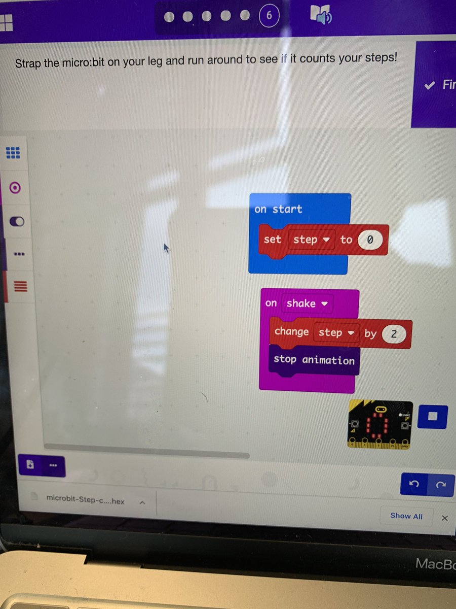 HendrickseEDU's tweet photo. @BenFairbro really embraces #MakerSpace &amp; #technology in his classroom.Had so much fun being apart of the maker culture and introducing Coding to Y2 #microbit  #pedometer @mrwaller15 @AdamHillEDU @FredericYUE @rdawsoncoach @VSAHKG https://t.co/WYN0Ux1zqQ