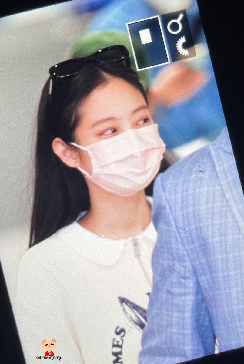 SERENDIPITY_JN's tweet photo. 211007 ICN

#JENNIE #블랙핑크 #제니 
@BLACKPINK https://t.co/NVhDPMdqHr