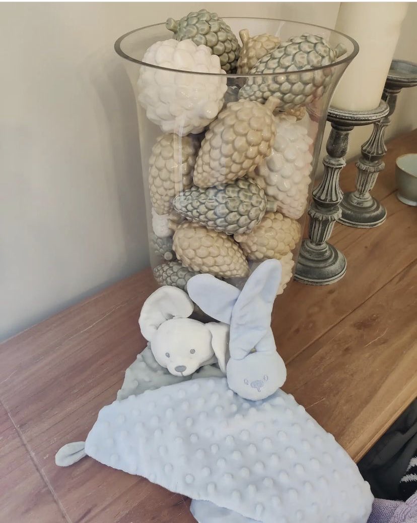 BirthHills's tweet photo. Yesterday this amazing first time Mama considered her options and chose what felt right for her. We supported her as she welcomed her gorgeous little boy earthside in the #pool at #home. The 2nd HomeBirth of the morning #HomeBirthJustHappened #SurreyHillsTeam #primip https://t.co/D9QI8oZxmV