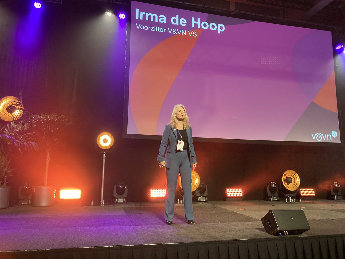 Hoofdopleider tweet media