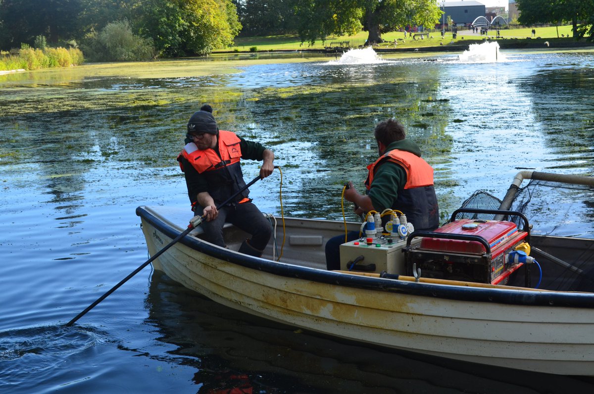 AquaserveU's tweet photo. Its lovely working for a company that invests in training staff!
Electrofishing is another skill being taught to our newest team members this week. Providing careers not just jobs! #electrofish #teamwork #investinginthefuture #stafftraining #careerdevelopment https://t.co/2mW5F5WGZk