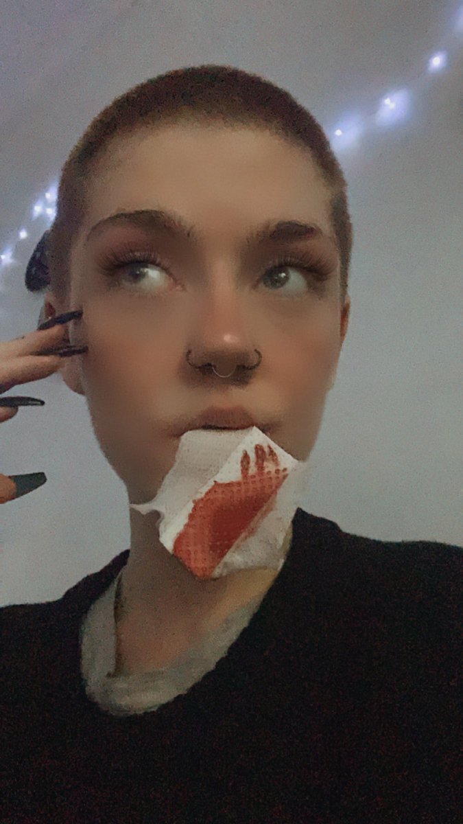 niki_kinki's tweet photo. I accidentally cut myself bad while shaving, soooo who wants to buy my bloody bandaid? https://t.co/64oJd1hRz1