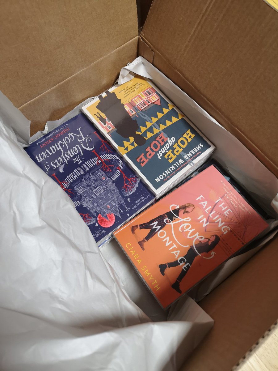 LibraryOakgrove's tweet photo. Is there anything better than a delivery of new books? Excited to get these on the shelves! @CiaraNicG @sheenawriter @padraig_kenny https://t.co/2dhcLThKd9