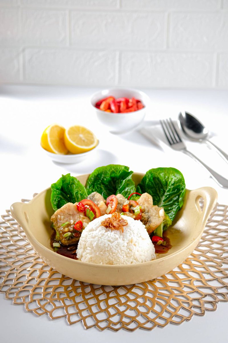 Fish Tauco is one of our best seller menu #MakanDirumahAja.

For more information and reservation please contact :
📞 (+62 21) 3972 8999
🌎 parador-hotels.com