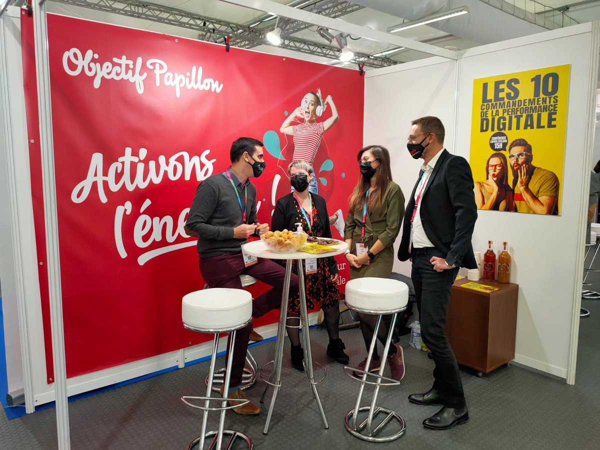 bgarnot's tweet photo. En direct du salon @serviciz avec la dream team @ObjPapillon ! Retrouvez-nous à 15h pour une conférence dédiée à la performance digitale 📢 https://t.co/A5ZQd6qJ2i
