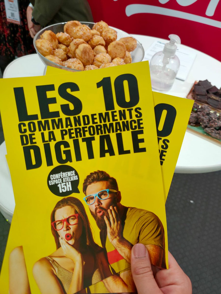 bgarnot's tweet photo. En direct du salon @serviciz avec la dream team @ObjPapillon ! Retrouvez-nous à 15h pour une conférence dédiée à la performance digitale 📢 https://t.co/A5ZQd6qJ2i