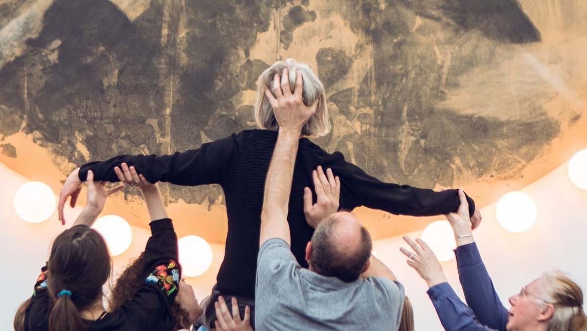 Dance_4's tweet photo. Join #DancingMuseums artists, partners and guest speakers for the final online conference as they reflect on the project and its outcomes
Thursday 7 October, 1 to 5pm, FREE, via Zoom
In collaboration with @CaFoscari
https://t.co/ENP1ORpCeo https://t.co/ZtgCCLESza