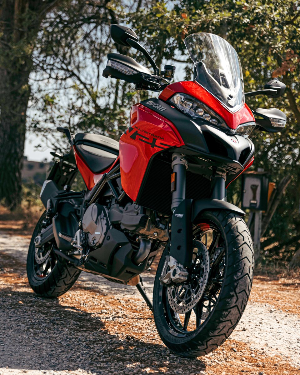 DucatiMotor's tweet photo. Let your new adventures begin! More comfortable, more fun, easier to ride; the new #MultistradaV2 is the gateway to your every day explorations. Find exclusive content by downloading the MyDucati App -  https://t.co/upMu8CNCJY

#YourEverydayWonder https://t.co/6GzKUeiYzx