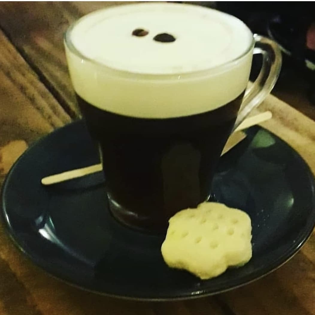 Well Well Folks Thursday again and it was a wet walk this morning, with full grey overhead,very mild along with it so hopefully it'll brighten up for that afternoon walk.

 Thursday also means its back "Steak Night". #complimentarystarter #steak #pork #salmon
#traditionalirishpub