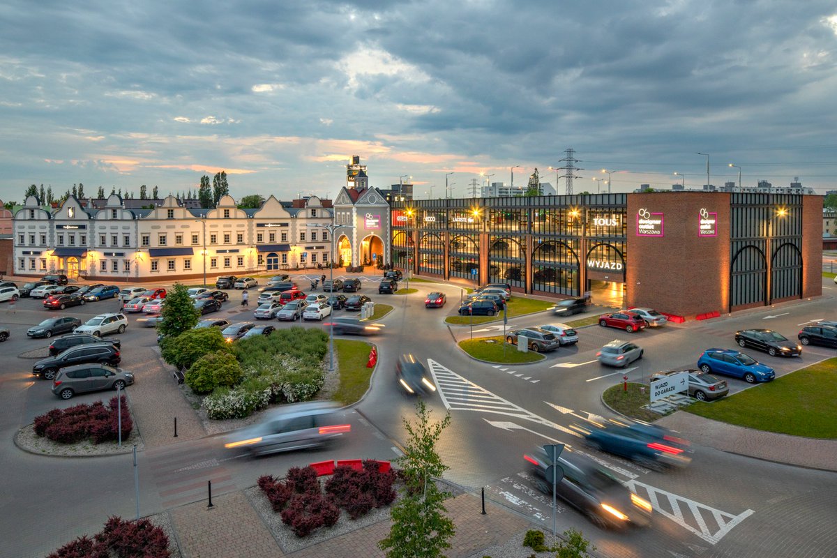 Chapman_Taylor's tweet photo. Designer Outlet Warsaw opens in Poland https://t.co/X6OxtQoFVh #Retail #RetailArchitects #RetailArchitecture #DesignerOutlet #RetailDestination #AssetEnhancement #RetailAssetEnhancement #DesignerOutletWarsaw #Architect #Architecture #Interiors #InteriorDesign #Warsaw #Poland https://t.co/HwskrU78nW