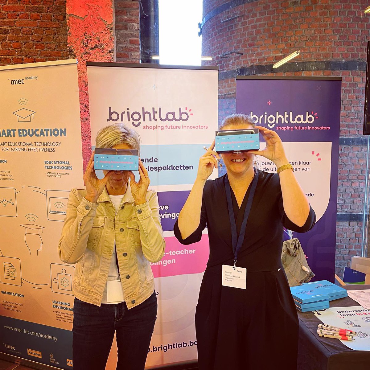 Brightlab_be's tweet photo. Gisteren waren we als medeorganisator aanwezig op #Digiwijs, het onderwijsevent rond gepersonaliseerd #leren, #STEM, #mediawijsheid en lesgeven in een #digitale #school.
Bedankt aan alle enthousiaste deelnemers en aan onze top-partners voor deze geslaagde editie! π https://t.co/ODYgYk64ZY