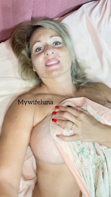 Buon #giovedignocca tutta da scoprire 💋❤️ Buongiorno a tutti💦✨✨✨https://t.co/KgzRgK56Wm ✨✨✨ #mywifeluna<a href="/tag/giovedignocca"class="tags">#giovedignocca</a><a href="/tag/mywifeluna"class="tags"><span>#mywifeluna</span></a>