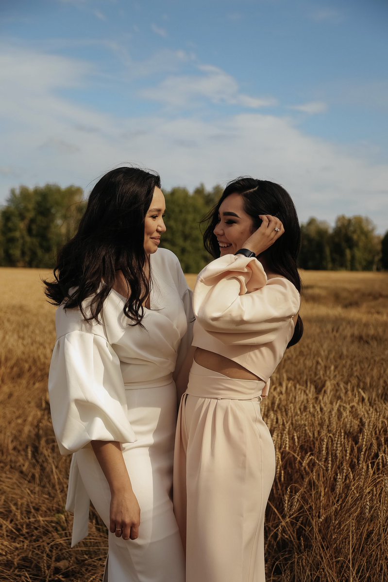ppiminovaa's tweet photo. и главное в жизни чтобы счастливы были родные 🖤 https://t.co/TEErPy2wbR