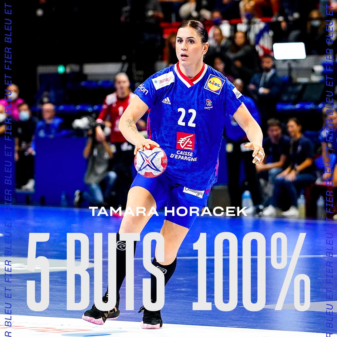 FRAHandball's tweet photo. 5x4 qui fait 20 ! Les mains agiles et bras puissants des Bleues @THoracek @LassourceC Méline Nocandy et Pauletta Foppa ont fait la différence, hier, face à la République tchèque en inscrivant + de la moitié des buts tricolores. #FRACZE #Handball https://t.co/SsSYmXTedt