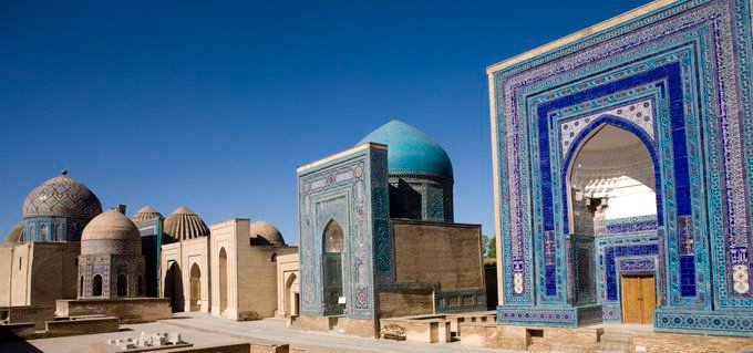 Откуда ташкент. Медресе Шердор Самарканд. Самарканд тарихи. Узбекистан панорама Самарканд. Узбекистан мавзолей Саманидов.