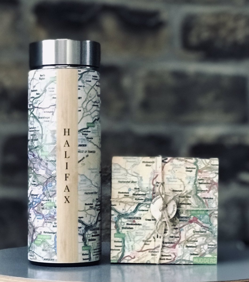 hudsonbellegift's tweet photo. NEW in our beautiful map bamboo flask, stainless steel inside keeps drinks hot for over 6 hours. Handcrafted with a detailed map of Halifax &amp; surrounding areas. Pair it with our popular wooden coaster set with a matching map. DM/website link in bio/shop in store 💛@ThePieceHall https://t.co/nsXSPEVHyC