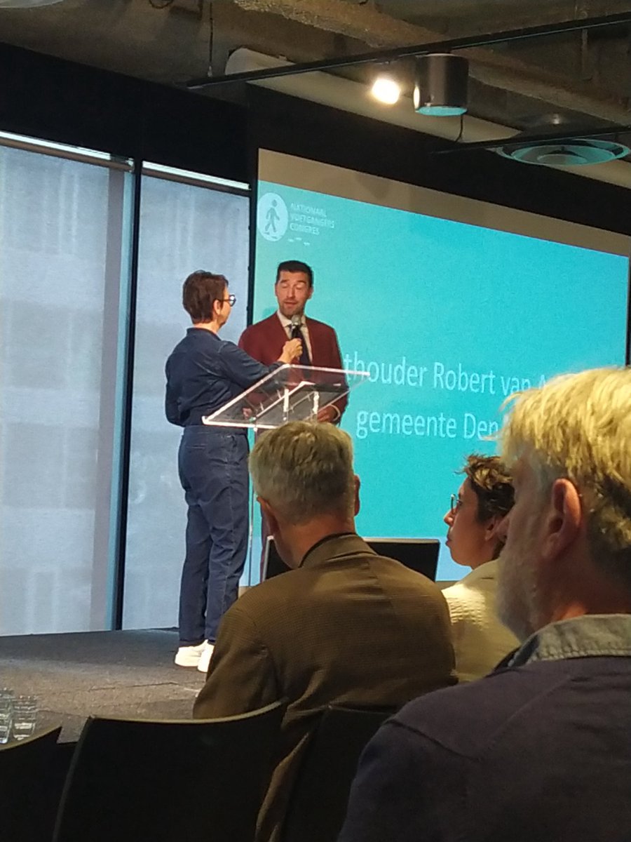 Zojuist heeft Robert van Asten het voetgangerscongres afgetrapt