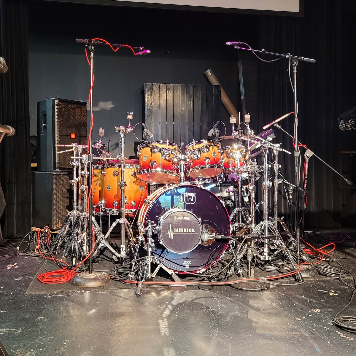 StereoRooster's tweet photo. Ran 0.00 mi with Nike Run Club
#MarathonTraining #RestDay
#TaperWeeks @ChiMarathon
@higdonmarathon #Gratitude
Thursday Rest Day No Running
Photo:
@temsbaby #Dream #DrumKit
@PromontoryChi #PreShow https://t.co/aJzYKMyrp4