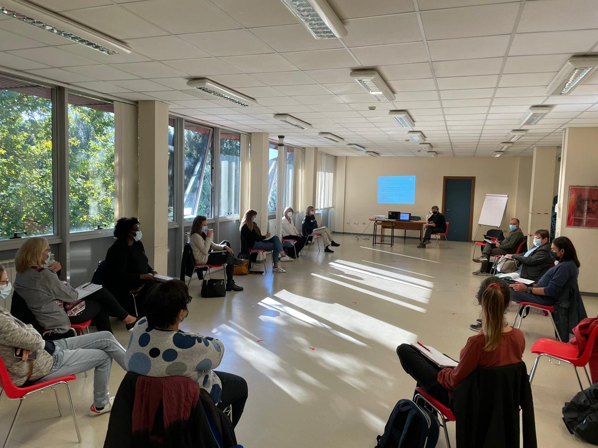 twitorinoEU's tweet photo. Al via il primo giorno di lavori nell’ambito del progetto europeo #Connection, finanziato dal fondo #FAMI. 
@twitorino ospita i colleghi di Asti, Cuneo e Settimo torinese per uno scambio di esperienze e apprendimento reciproco sulle politiche di integrazione. https://t.co/axIslfEbCL