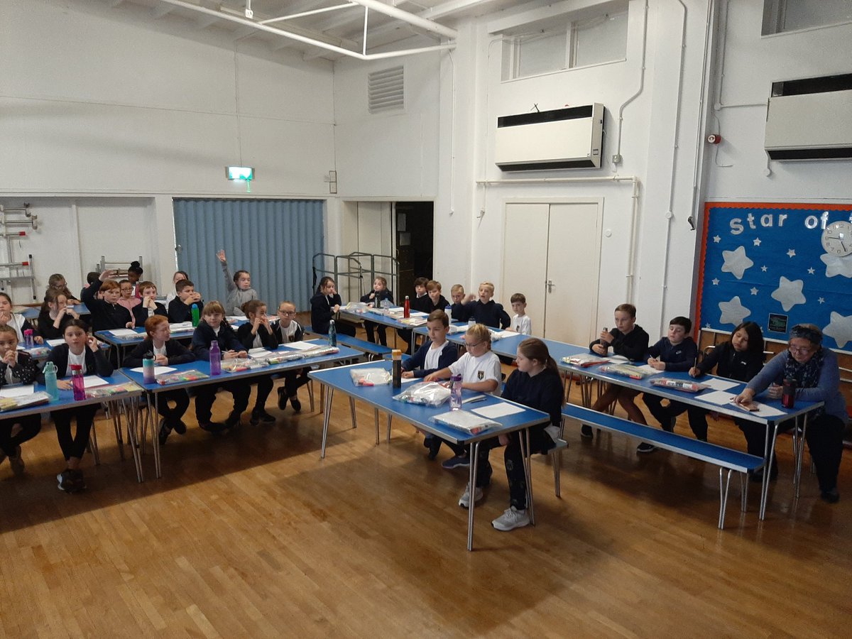 StAndrewsCoE's tweet image. Year 5 are looking forward to STEMfest in space launch 🚀 @dallascampbell #STEMFestinSpace @LDSTEducation