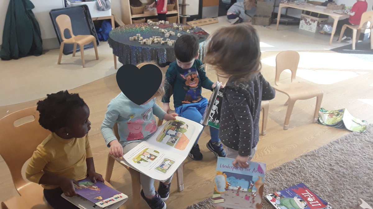 AshbridgeMaxy's tweet photo. Some Squirrels made their own little book club! #lovereading #independentchoice @NDNAtalk #EYmatters https://t.co/AQJKhT37rQ