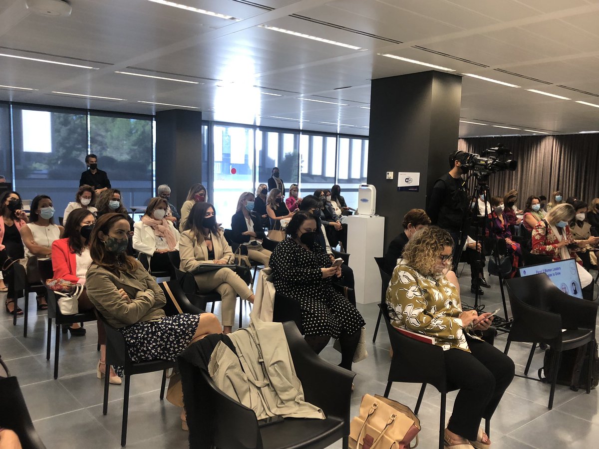 WomenBcn's tweet photo. 👍🏻🌟 Panel 2 We Leader. New Technologies to Grow #WeBarcelona desde @EsadeCreapolis #SantCugat con @XavierFerras @ESADE @MonicaRocaA @cambrabcn Sra. Laura Ros Verhoeven @VW_es @Steleta @MWCapital @CarissaVeliz @UniofOxford y @Victoria_AGago @EBlockchainCon #LiderazgoFemenino https://t.co/5rkEUafgSU