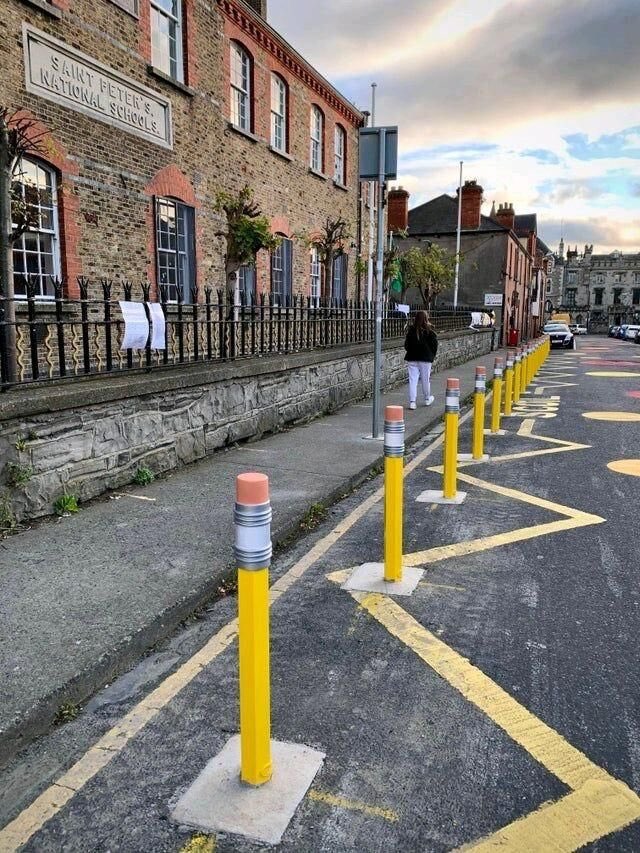 HitsShits's tweet image. To warn motorists, this Dublin school turned its bollards into pencils ✏️

Done by Marshalls Landscape Protection. #design #marketingtwitter #designwins