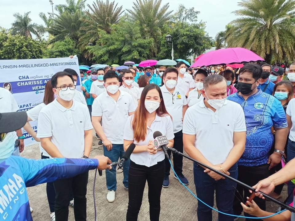 Jhon_is_me's tweet photo. CONG CHA ang iboboto mo, siguradong maglilingkod CHA sa Diyos at sa Bayan!
CONG CHA ay nasubaybayan mo kung paano maglingkod sa Konseho, CHA ay naglingkod at kumayod ng buong inam!

#CongCHA
#CHAmpionsaKongreso
#CongChaHernandezAlcantara https://t.co/J2nvbdMQt1