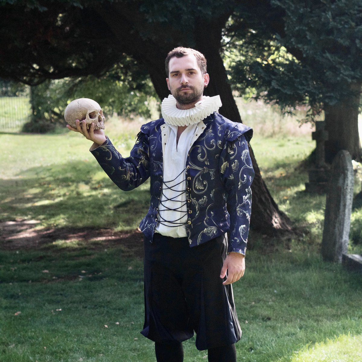 #NationalPoetryDay 
'Shall I compare thee to a Summer's day...'
William Shakespeare's Sonnet 18 is probably one of the most recognised (and misunderstood) poems ever written. It also showcases his love of classical Italian writing structures: ABAB CDCD EFEF GG