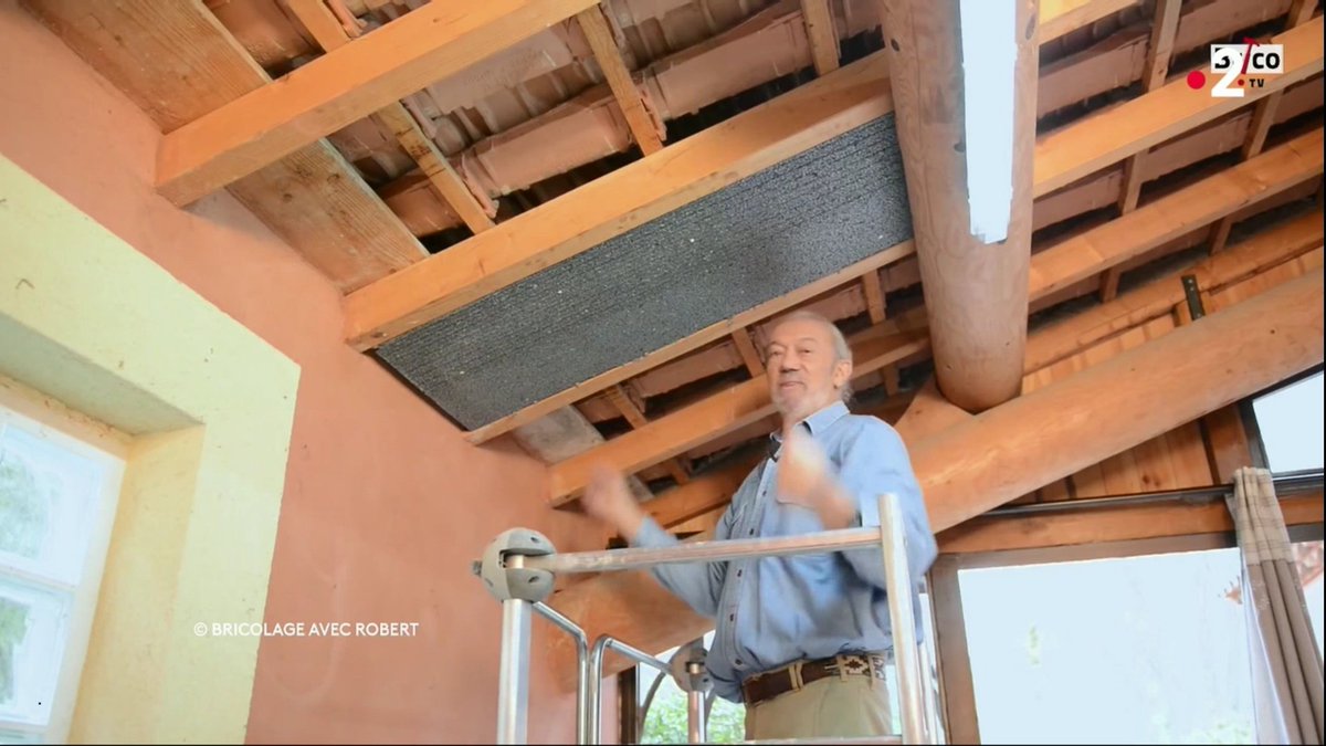 Ah le fameux <a href="/robertdelongech/">Robert Longechal</a>, des années de tutos brico sur France 3 avec #CôtéMaison présenté par <a href="/lpetitg/">L. Petitguillaume</a> et <a href="/laetitiaNallet/">Laetitia Nallet</a> 😜

#SouvenirsDenfance #13hBugier
<a href="/JulianBugier/">Julian Bugier</a> <a href="/VaHeurtel/">Valérie Heurtel</a>