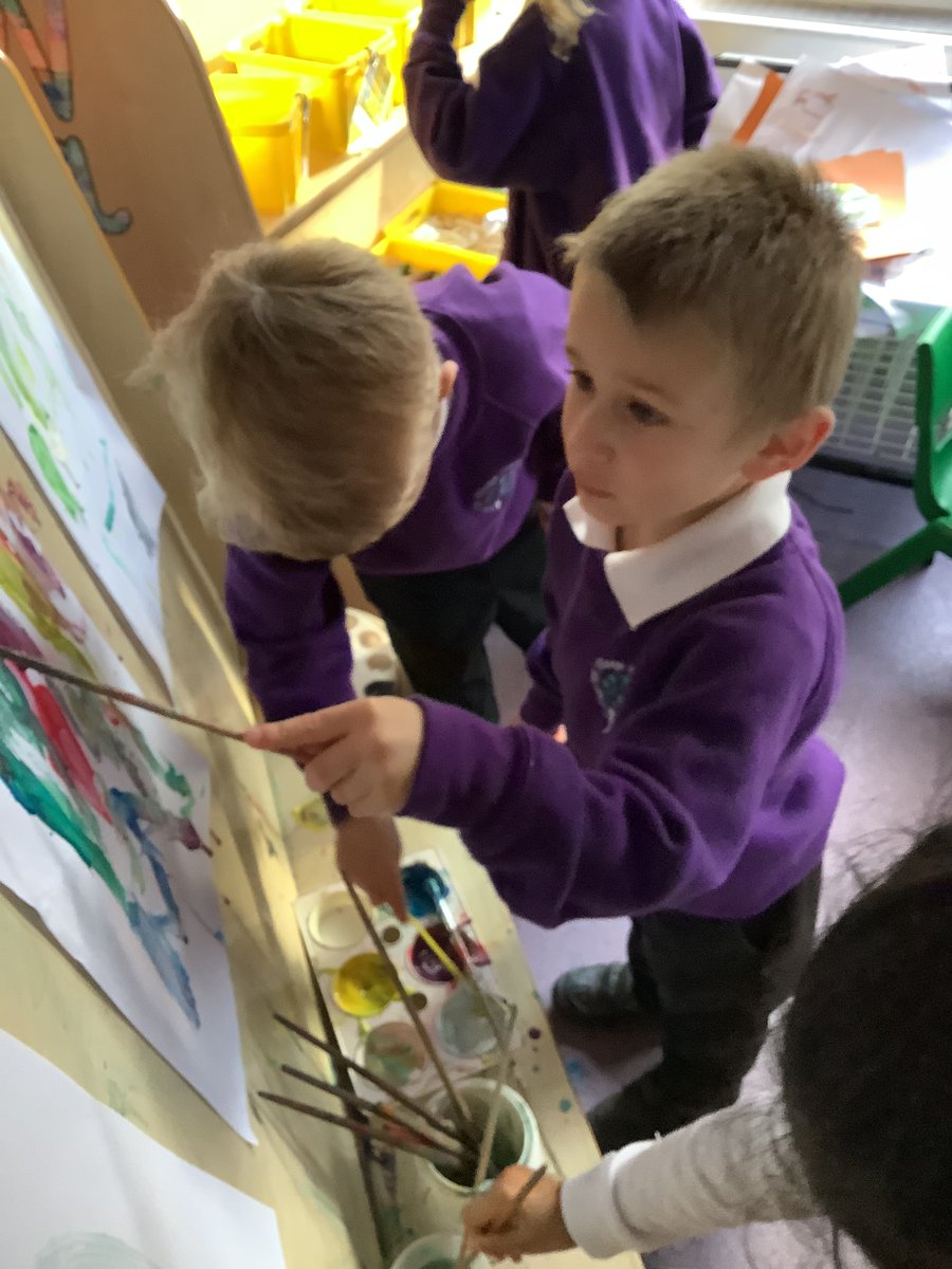 CVPSEYFS's tweet photo. We are getting creative in EYFS today! 
we are experimenting with colour mixing and making some beautiful artwork https://t.co/50tET5ACKQ