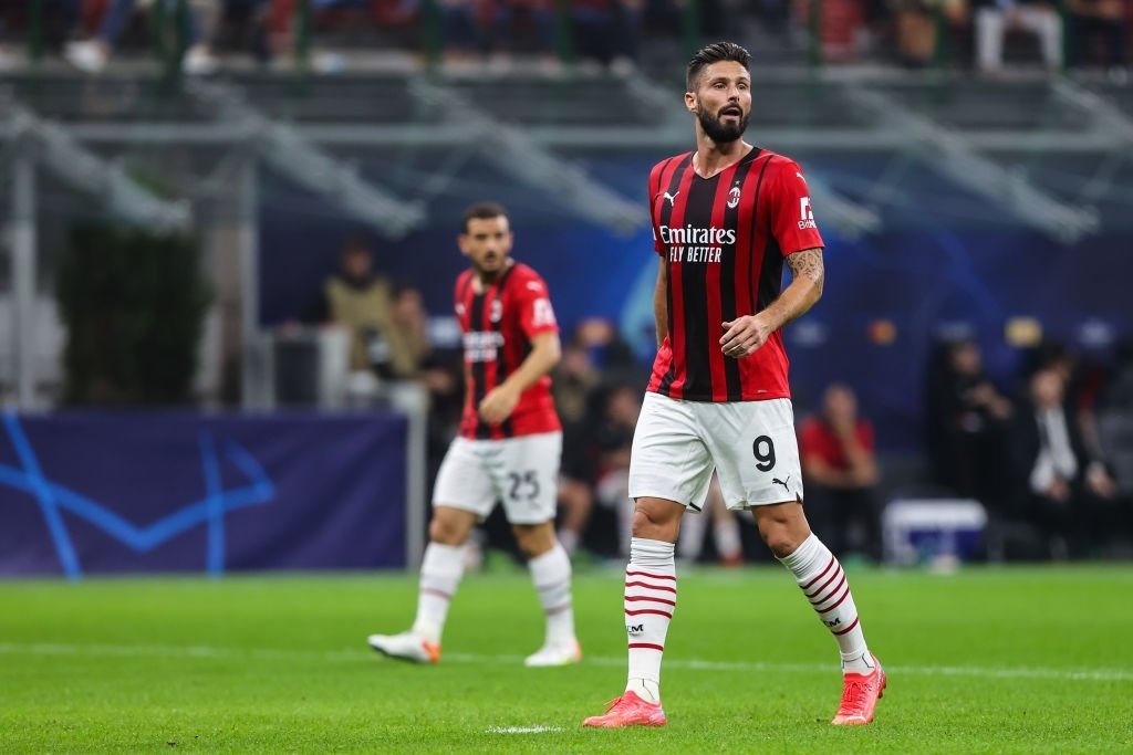 MilanPosts's tweet photo. 📰 #Tuttosport: Tomorrow #Milan will resume training for the next match against #Verona. #Krunic, #Ibrahimovic, #Giroud, and #Bakayoko could finally be called up. https://t.co/o3jRvUKnRA