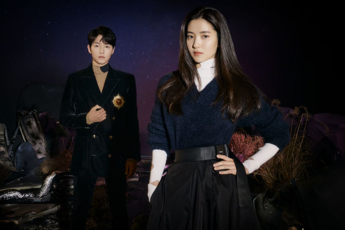 Song Joong Ki and Jin Sun Kyu expressed how grateful they are to have worked with Kim Tae Ri

"I've never seen anyone who doesn't like her. We want to work with good people, and seems like we have been very fortunate in that regard because of her."

star.ytn.co.kr/_sn/0117_20211…