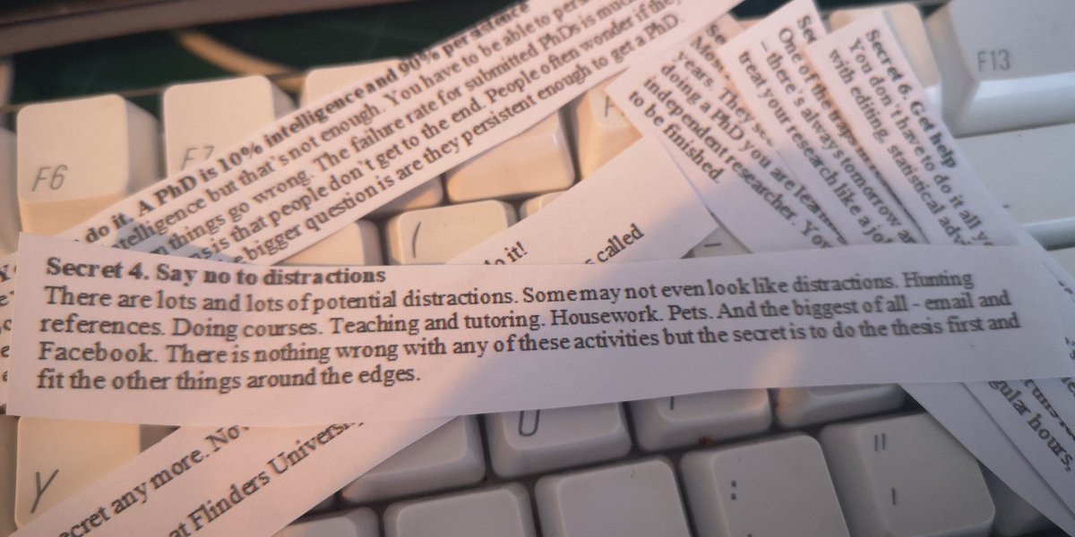 BronaghCorrMcN's tweet photo. Trying to stop procrastinating. Spent hour cutting up bits of motivational hints...... for future me obviously 🤔#MotivationalQuotes #procastinate #learning #AcademicChatter #AcademicTwitter #research #flinders https://t.co/TDX1H63rKL