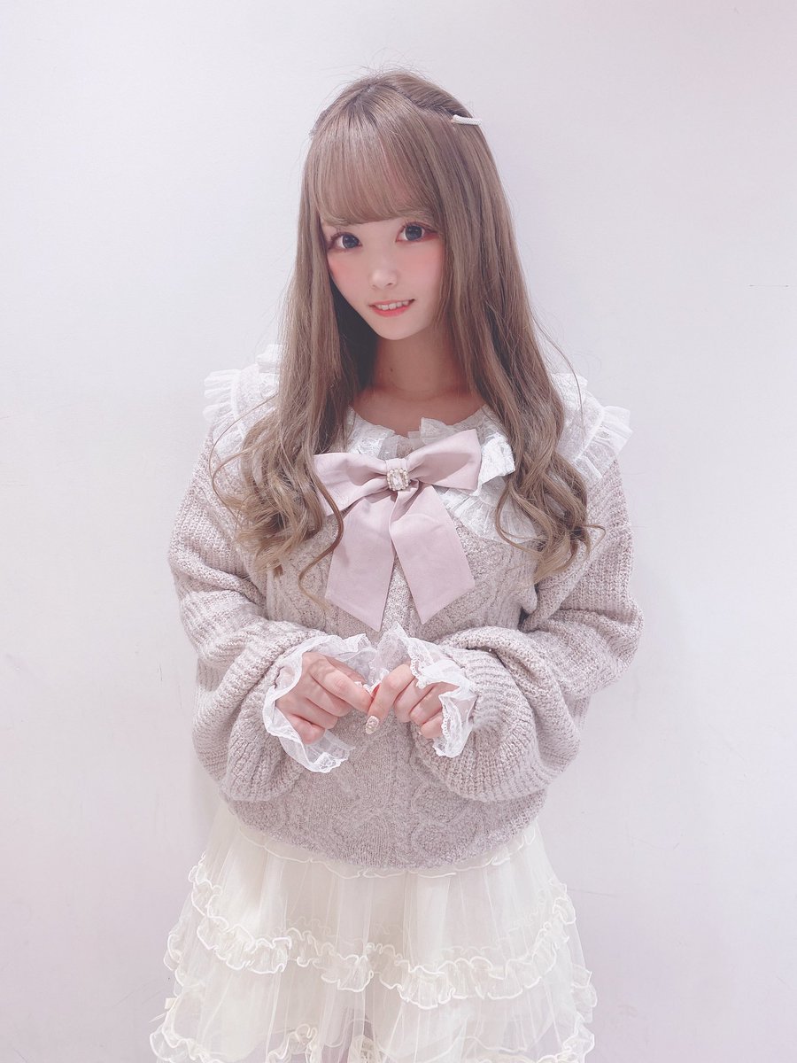 ⑅୨୧ 新宿ALTA店♡新作item ୨୧⑅* 大きめのレース襟にビジュー付