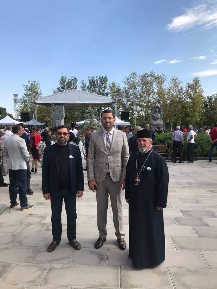 ECLOF_2002's tweet photo. On September 29, 2021, a pilgrimage ceremony was held in the sanctuary of Yazidis in Aknalich community of Armavir region. Mr. Tigran Hovhannisyan, General Director of ECLOF, and the Honorable High Priest of the Armenian Apostolic Church Artak Simonyan also took part in the event https://t.co/8TaJ0ZDRfK