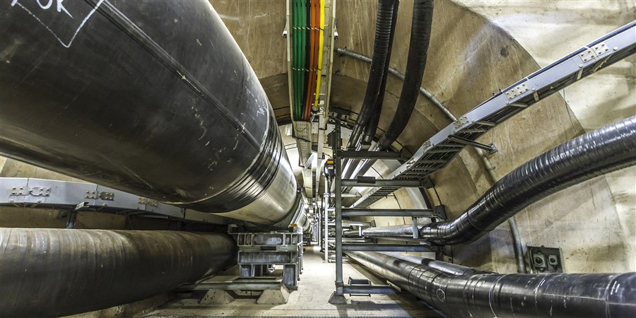 JanHendriks's tweet image. Het transport via buisleidingen zit in de lift. Er spelen nu een aantal belangrijke zaken, die vragen om een intensivering van ondergronds transport. Ik heb voor het CBS een aantal sleutelspelers binnen de wereld van het buisleidingtransport geïnterviewd.
lnkd.in/dvQxKVVt