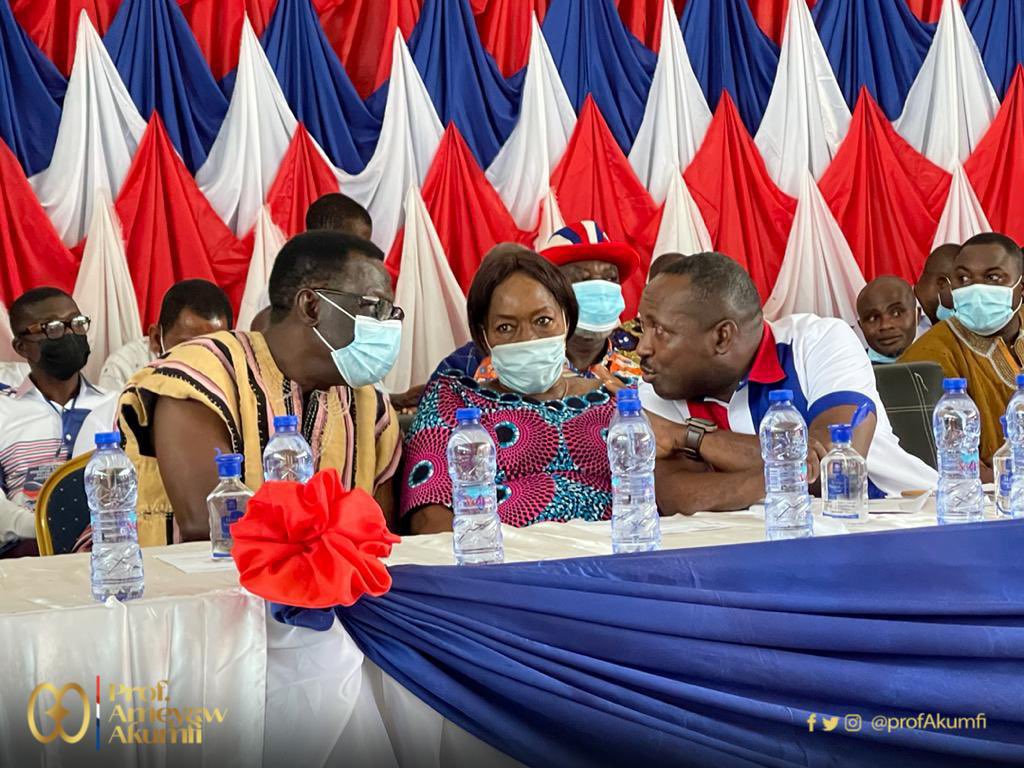 profAkumfi's tweet photo. Yesterday, October 6th, 2021 at Atebubu in a jubilant mood, I was welcomed to the Bono East NPP annual regional delegates conference.

The well-organized conference was attended by National Executives, government officials, Members of Parliament, Regional and Constituency… (1/2) https://t.co/PBiShvJyJA