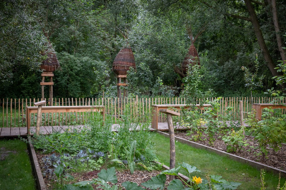 art_jardins's tweet photo. [#FIJHortillonnagesAmiens 2021 > Derniers jours > Jusqu'au 17 octobre]📣 Réservez votre barque pour un parcours de 2h30 #slowtourisme #ecologie #hortillonnages #potagers #creation #art #culture > https://t.co/2ZkZHqyGPm 
@hautsdefrance @SommeTourisme  @AmiensOT @AmiensMetropole https://t.co/uIbUjkG8nw