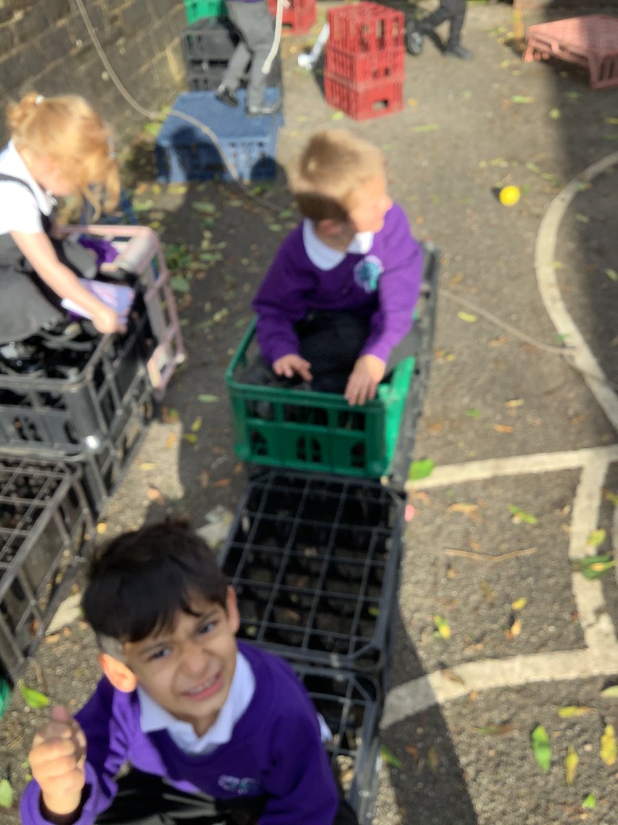 CVPSEYFS's tweet photo. we have all been outside this morning enjoying the October sunshine ☀️ https://t.co/aJ048yZTlB