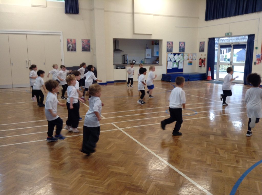 StMarysLS18's tweet photo. Reception really enjoyed the African dancing this morning, they did brilliantly!
#blackhistorymonth
#Africandancing https://t.co/2mRCth5l9M