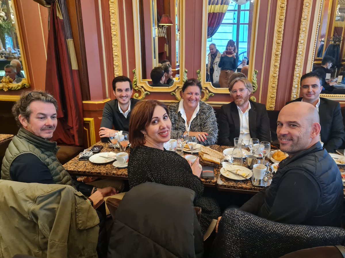 La <a href="/FNAIM69/">FNAIM Rhône</a> réunissait ce matin ses adhérents : anciens, nouveaux et futurs et administrateurs autour d'un petit déjeuner d’accueil dans le cadre chaleureux du Grand Café des Négociants.
#Fnaim69 #adherent #federation