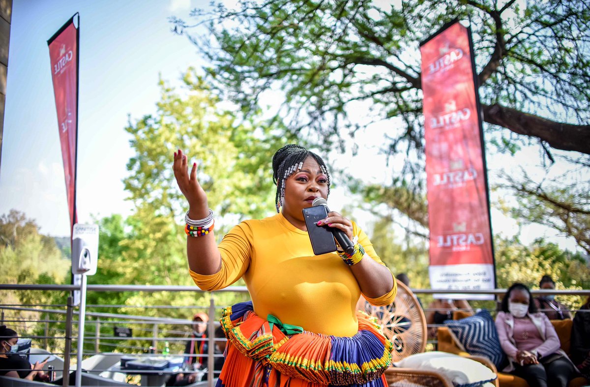 MasterpicV's tweet photo. Proudly South African 😃💃 https://t.co/0JKwfNHadT