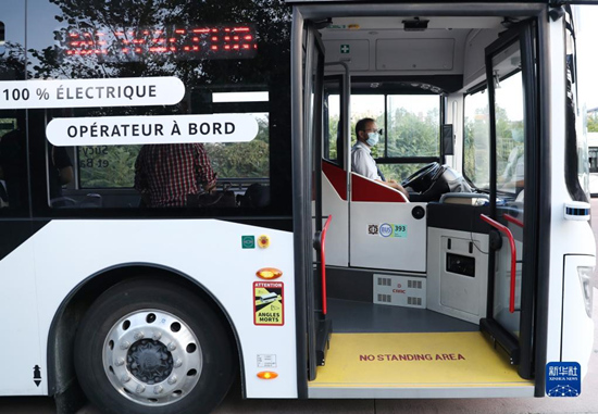 think_Unir's tweet photo. Des #bus électriques intelligents chinois mis en service à #Paris dès l'année prochaine 🚌🔌
➡️ Pour ou contre ? https://t.co/zQfm2PRy5s

#AutonomousVehicles #IA #mobilité #Chine #CRRC #ElectricVehicle #Hunan #hybrides #RATP https://t.co/YeOxOr7Cpr