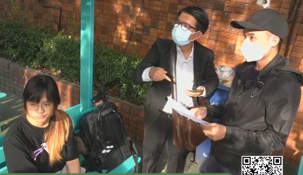 ด่วน!  ตำรวจ สน.ทองหล่อ ออกหมายจับคดี 112 นักศึกษาธรรมศาสตร์ "เบนจา อะปัญ" ทั้งที่ไม่เคยออกหมายเรียก อ้างทำผิดจากxราศรัยคาร์ม็อบหน้าตึกซิโนไทย บุกรวบขณะไป สน. ลุมพินีเพื่อรับทราบข้อกล่าวหาคดีอื่น ส่วนเบนจาอารยะขัดขืนโดยนั่งอยู่กับที่ ไม่ลุกไปตามหมายจับแม้แต่ก้าวเดียว
#ม็อบ7ตุลา